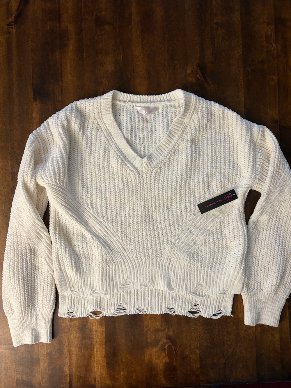 No Boundaries Women's Cream V-Neck Distressed Fringe Hem Sweater NWT M / XL